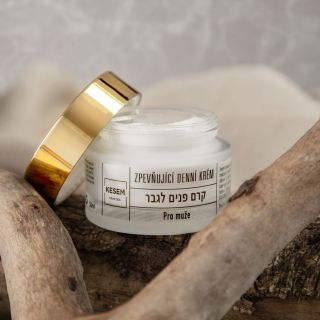 🌿 PRODUKT TÝDNE – ZPEVŇUJÍCÍ DENNÍ KRÉM PRO MUŽE ✨ Péče o pleť není jen ženská záležitost – i mužská pleť si zaslouží...